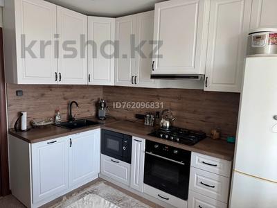 3-комнатная квартира · 68.4 м² · 9/9 этаж, Шакарима 54 — Центр, около ЖК Триумф, пересечение Кабанбай батыра - Шакарима, ТД Тамаша за 27 млн 〒 в Семее