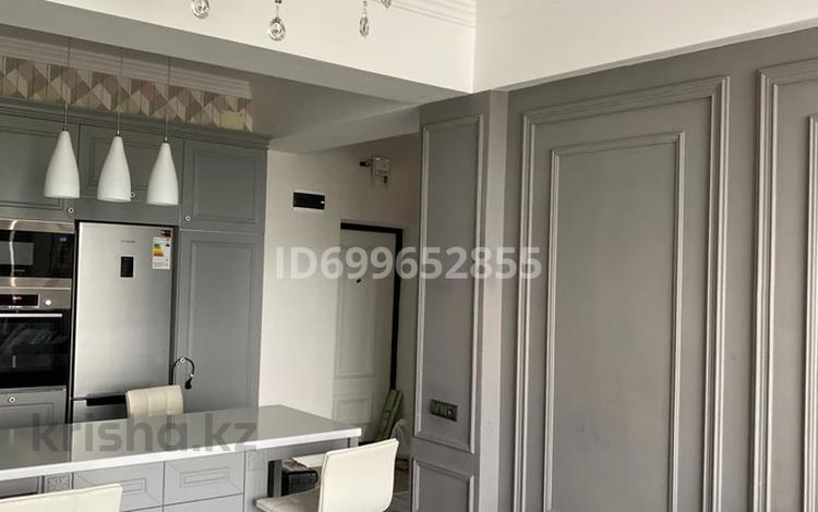 2-бөлмелі пәтер · 70 м² · 3/4 қабат · ай сайын, Омаровой 25/1, бағасы: 500 000 〒 в Алматы, Медеуский р-н — фото 2