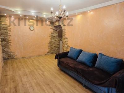 3-бөлмелі пәтер · 60 м² · 2/4 қабат, мкр №5 41, бағасы: 300 000 ₸ в Алматы, Ауэзовский р-н