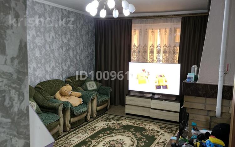 3-бөлмелі пәтер · 71.7 м² · 2/2 қабат, Достык 17/10, бағасы: 31 млн ₸ в Аксае — фото 2
