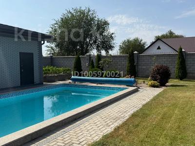 Отдельный дом · 4 комнаты · 200 м² · 10 сот., Ботагоз 11 за 180 млн 〒 в Конаеве (Капчагай)