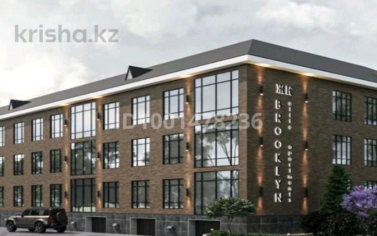3-комнатная квартира · 106.2 м² · 3/3 этаж, Тауелсиздик 37 за 38 млн 〒 в Уральске — фото 2