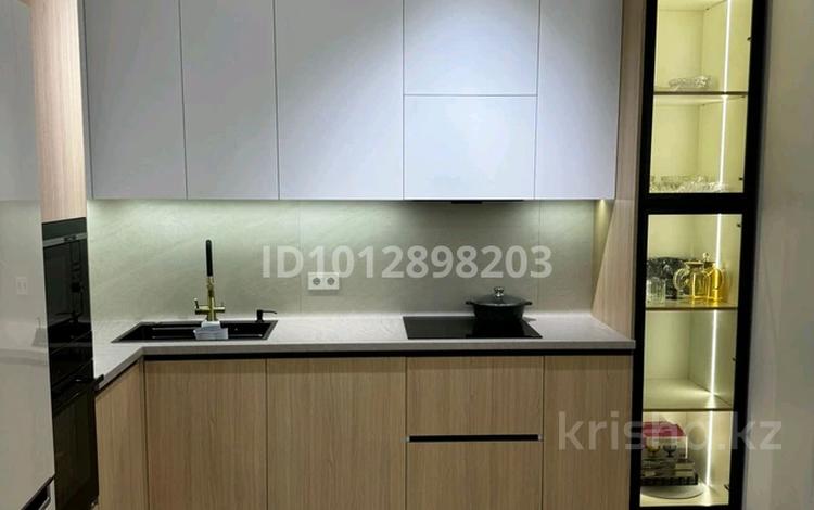 3-бөлмелі пәтер · 90 м² · 7/9 қабат, Навои 58/4, бағасы: 95 млн ₸ в Алматы, Ауэзовский р-н — фото 2