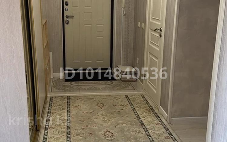 3-комнатная квартира · 70 м² · 4/16 этаж, Чингиз Айтматов 38 за 300 000 ₸ в Астане, Нура р-н — фото 3