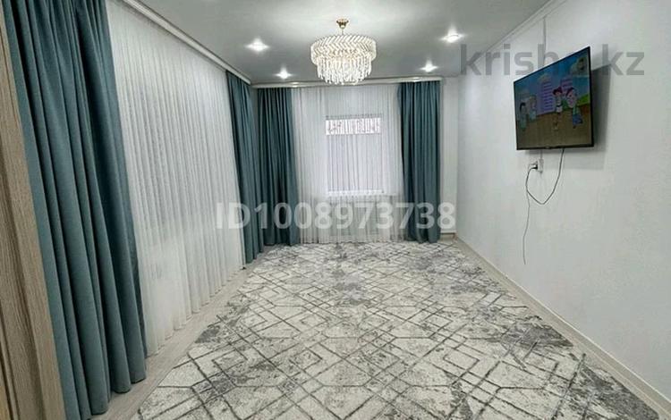 Отдельный дом · 4 комнаты · 160 м² · 7 сот., Кайыр Шакенова 2 — Прокуратура за 21 млн ₸ в Аксае — фото 2
