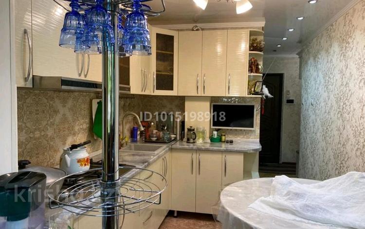 3-комнатная квартира · 67 м² · 2/5 этаж, Абдуразакова — Рядом с дархан автовокзалом . за 200 000 ₸ в Шымкенте, Аль-Фарабийский р-н — фото 2