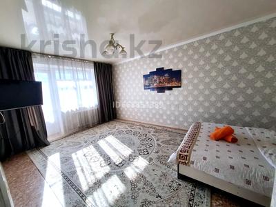 1-комнатная квартира, 30 м², 5/5 этаж посуточно, Кабанбай батыр 60 за 8 000 〒 в Талдыкоргане
