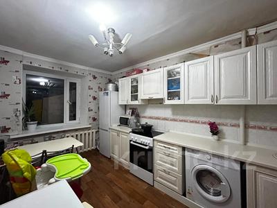 3-бөлмелі пәтер · 60 м² · 9/9 қабат, Орбита ш/а. — Школа 86, бағасы: 17 млн ₸ в Караганде, Казыбек би р-н