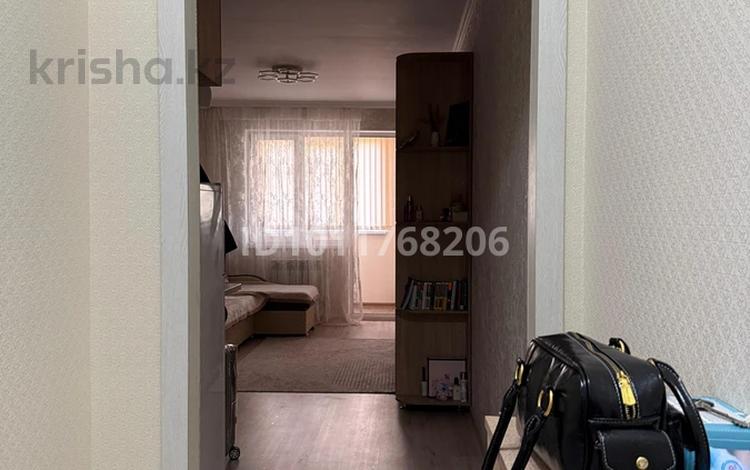1-бөлмелі пәтер · 29 м² · 9/12 қабат, мкр Достык, садвакасова 35, бағасы: 30 млн ₸ в Алматы, Ауэзовский р-н — фото 2