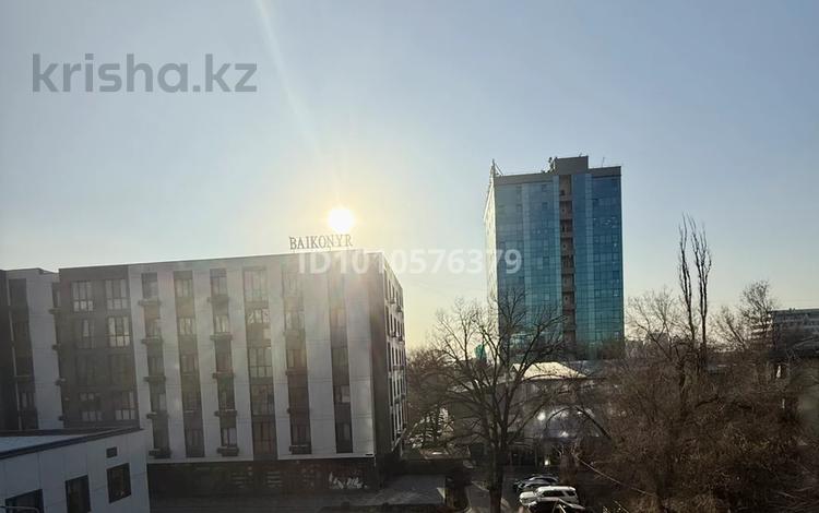 2-комнатная квартира · 68.1 м² · 3/10 этаж, Абая 38 — Перекресток Абая-Байтурсынова; центральный стадион за 90 млн ₸ в Алматы, Бостандыкский р-н — фото 2