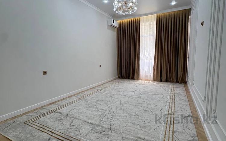 4-комнатная квартира · 147 м² · 4/13 этаж, 16-й мкр 84 за 62.9 млн ₸ в Актау — фото 2