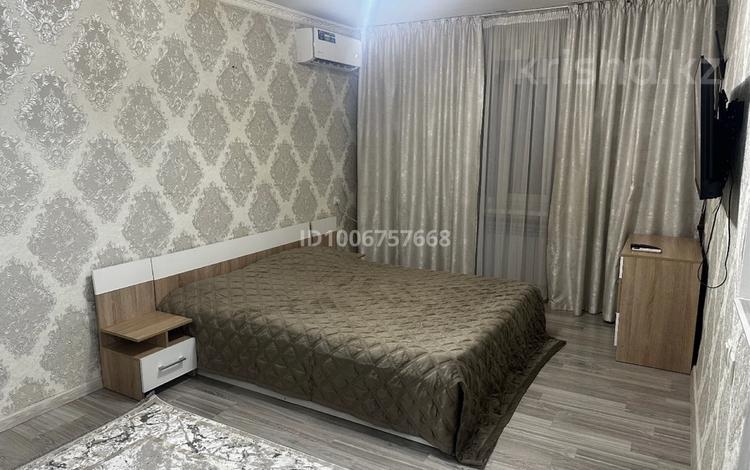 1-бөлмелі пәтер · 40 м² · 4/5 қабат, Абая 170, бағасы: 160 000 ₸ в Таразе — фото 2