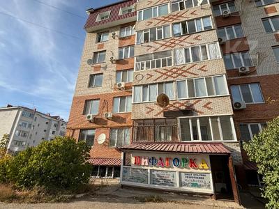 Свободное назначение, офисы, магазины и бутики, салоны красоты, медцентры и аптеки, образование · 100 м² за 16 млн 〒 в Уральске, мкр Жана Орда