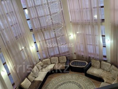 Продажа домов и дачи в Атырауской обл.: Отдельный дом · 7 комнат · 400 м² · 10 сот., мкр Атамура, 3 ул 27 — Рядом ост школа Гагарина за 87 млн 〒 Отдельный дом · 7 комнат · 400 м² · 10 сот., мкр Атамура, 3 ул 27 — Рядом ост школа Гагарина за 87 млн 〒 в Атырау