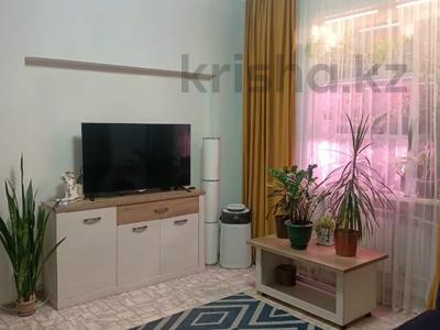 3-комнатная квартира · 61 м² · 1/2 этаж, Металлургов 16 за 15.6 млн 〒 в Усть-Каменогорске