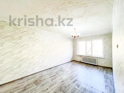 2-комнатная квартира, 44 м², 1/4 этаж, жетысу за 12 млн 〒 в Талдыкоргане, мкр Жетысу