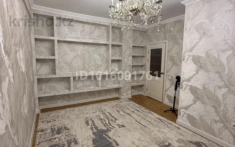 3-комнатная квартира · 75 м² · 2/9 этаж, 32А мкр 10 за 170 000 ₸ в Актау — фото 2