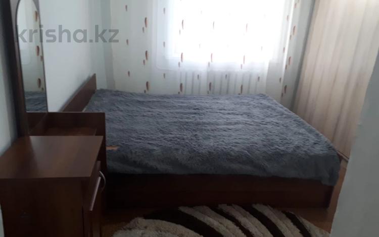 2-комнатная квартира, 50 м², 3 этаж помесячно, 4 мкр за 70 000 〒 в Талдыкоргане — фото 2