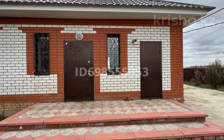 Үйдің бір бөлігі · 4 бөлме · 162.6 м² · 10 жүзд., мкр Азаулы — Магистральная, бағасы: 50 млн ₸ в Уральске — фото 2