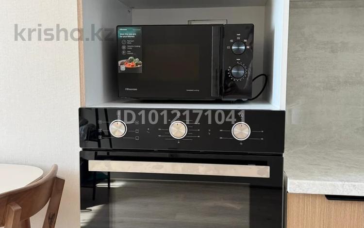 2-комнатная квартира · 48 м² · 13/17 этаж, ул. Е-882 за 300 000 ₸ в Астане, Сарыарка р-н — фото 2