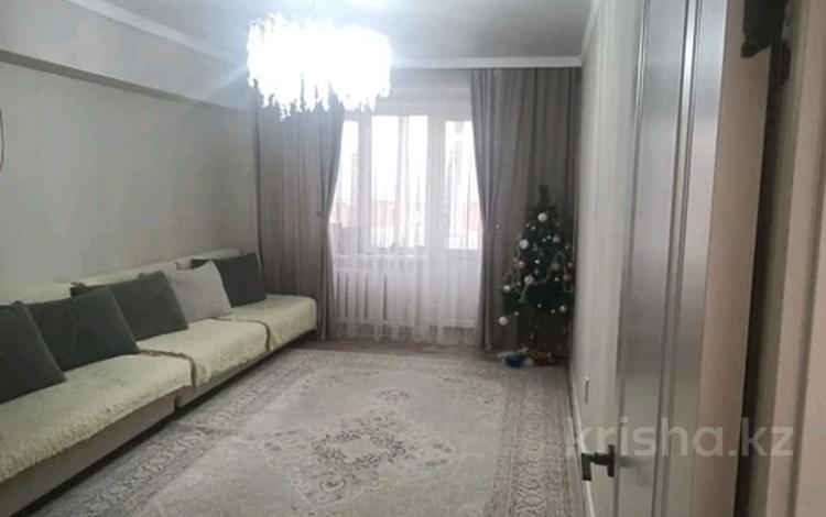 3-комнатная квартира · 67.5 м² · 5/5 этаж, мкр Аксай-2 за 38 млн ₸ в Алматы, Ауэзовский р-н — фото 2