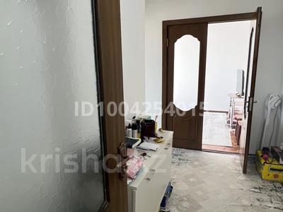 2-бөлмелі пәтер · 54 м² · 5 қабат, Куралбаева 116 — Напротив Асыл бар, бағасы: 17 млн ₸ в Кентау
