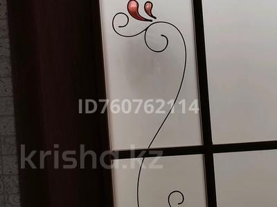 3-комнатная квартира · 72 м² · 3/3 этаж, Школьная 1 за 9 млн 〒 в Курчатове