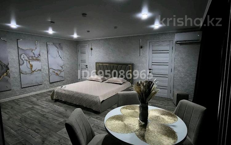 2-комнатная квартира · 45 м² · 2/4 этаж, Ленина 101 — Акимат, Горняк, Клиника Зрение за 5 000 ₸ в Рудном — фото 2