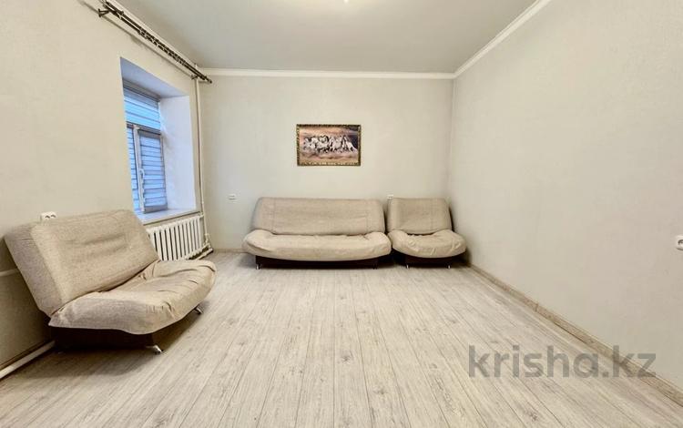 2-бөлмелі пәтер · 60 м² · 1/2 қабат, Сортировка, Победы, бағасы: 11.9 млн ₸ в Караганде, Алихана Бокейханова р-н — фото 2
