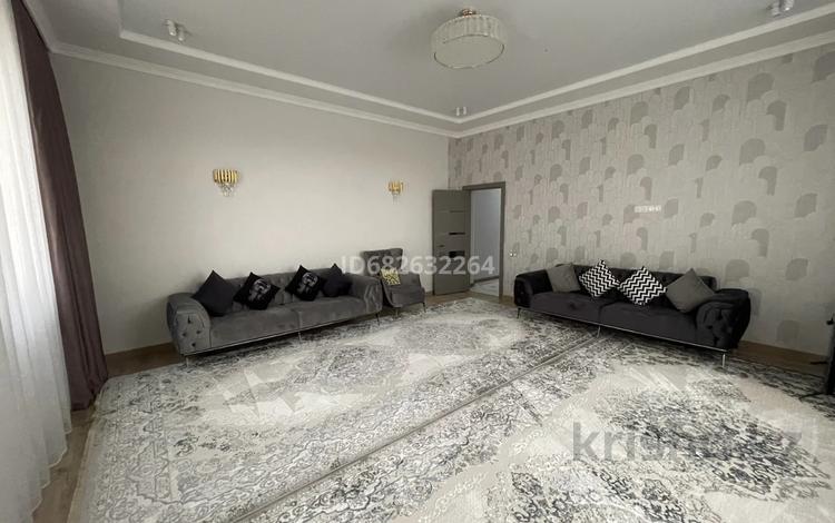 2-бөлмелі пәтер · 82 м² · 12/12 қабат, 17-й мкр 113, бағасы: ~ 30 млн ₸ в Актау — фото 11