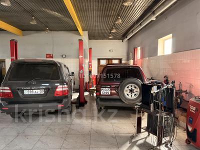 Свободное назначение, офисы, магазины и бутики, склады, азс, автосервисы и автомойки, бани, гостиницы и зоны отдыха · 1500 м² за 125 млн 〒 в Караганде, Казыбек би р-н
