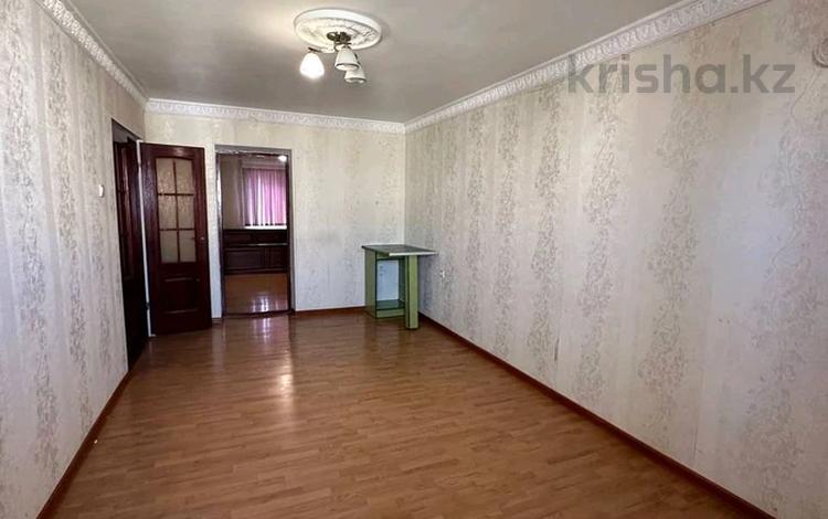 2-комнатная квартира, 45 м², 4/5 этаж, Бектурганова 11 за 8 млн 〒 в  — фото 2