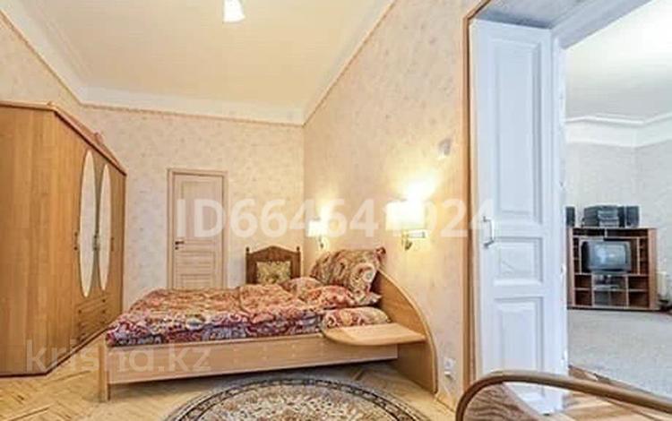 2-комнатная квартира · 70 м² · 6/9 этаж, Абая 108 — Универмаг за 15 000 〒 в Уральске — фото 5
