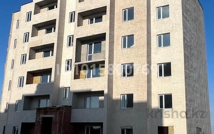 3-бөлмелі пәтер · 67.9 м² · 5/5 қабат, Умбетей жырау 23 — Узак батыр, бағасы: 18 млн ₸ в Астане, Нура р-н — фото 2