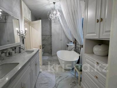 4-комнатная квартира · 184.6 м² · 1/3 этаж, Оспанова за 350 млн ₸ в Алматы, Медеуский р-н