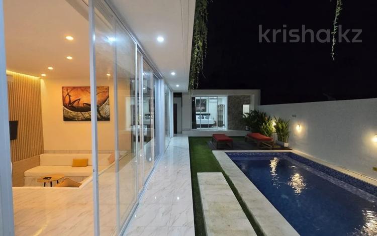 Отдельный дом · 5 комнат · 282 м² · 1 сот., Семиньяк 1 за ~ 150.8 млн 〒 в Денпасаре — фото 5