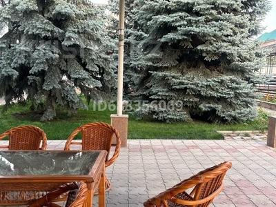 Отдельный дом · 6 комнат · 250 м² · 17 сот., мкр Акжар за 1 млн 〒 в Алматы, Наурызбайский р-н