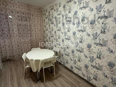 2-бөлмелі пәтер · 70 м² · 4/5 қабат, Курмангазы 5, бағасы: 15 000 ₸ в Атырау, мкр Авангард-3