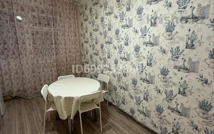 2-комнатная квартира · 70 м² · 4/5 этаж, Курмангазы 5 за 15 000 ₸ в Атырау, мкр Авангард-3 — фото 2