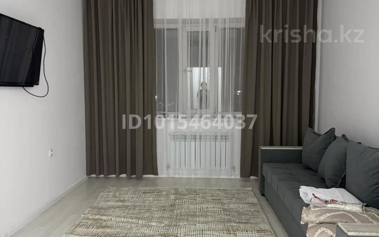 2-комнатная квартира · 65 м² · 2/5 этаж, мкр Михайловка , Переулок Ремесленная 2 за 250 000 ₸ в Караганде, Казыбек би р-н — фото 2