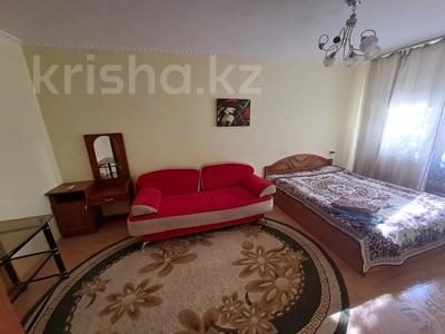 1-комнатная квартира · 31 м² · 2/5 этаж, Азаттык 68 — Атамбаева за 10 000 ₸ в Атырау