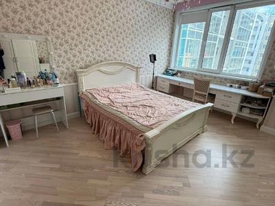 4-комнатная квартира · 150 м² · 9/22 этаж, Кошкарбаева 32/1 за 75 млн 〒 в Астане