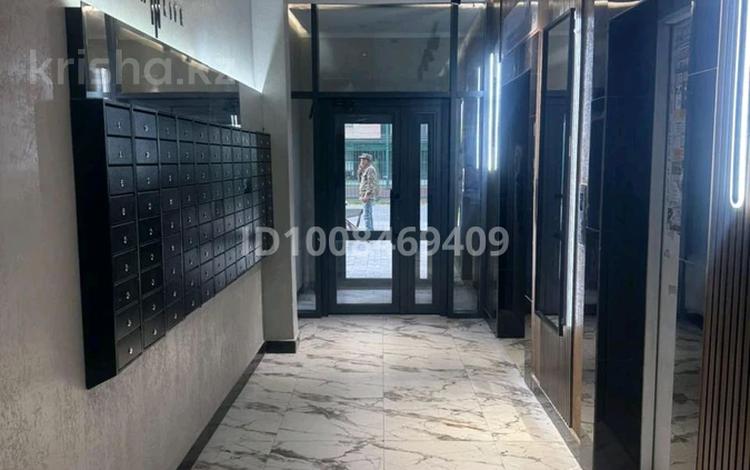 2-бөлмелі пәтер · 45.7 м² · 13/13 қабат, Райымбека 348/1, бағасы: 27.5 млн ₸ в Алматы, Ауэзовский р-н — фото 2