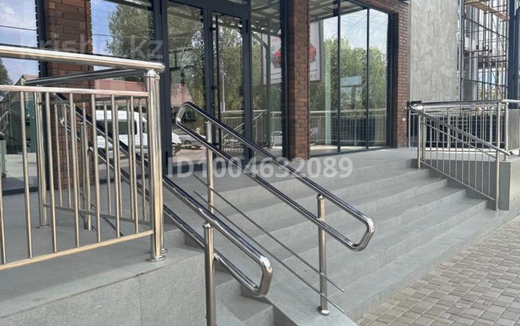 Офисы, магазины и бутики, общепит, салоны красоты, фитнес и спорт, образование, развлечения, студии · 520 м² за 2.7 млн 〒 в Каскелене — фото 2