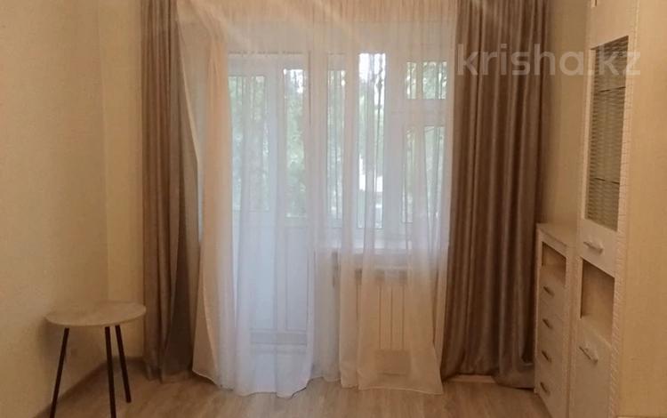 3-бөлмелі пәтер · 56 м² · 4/4 қабат, ул. Байзак Батыра 180, бағасы: 20 млн ₸ в Таразе — фото 2