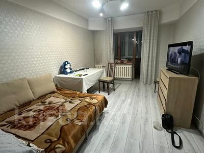 2-комнатная квартира, 52 м², 4/5 этаж, жарокова за 40 млн 〒 в Алматы, Бостандыкский р-н