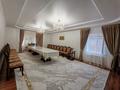 Отдельный дом · 6 комнат · 250 м² · 10 сот., мкр Атырау, Бекарыс за 50 млн ₸