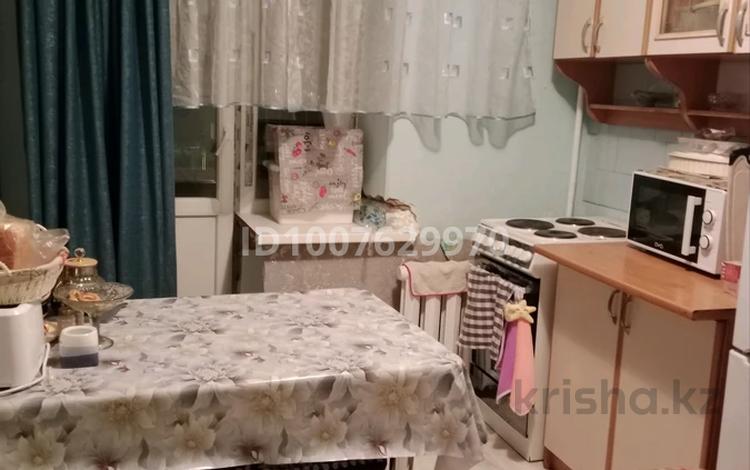 2-комнатная квартира · 47.7 м² · 6/9 этаж, Пермитина — Около зелёного рынка, во дворе дома школа 39 и детский сад Дада за 27.3 млн 〒 в Усть-Каменогорске — фото 2