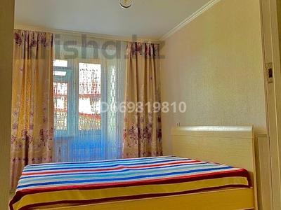 2-комнатная квартира, 47 м² посуточно, Бухар жирау 54 за 10 000 〒 в Караганде, Казыбек би р-н