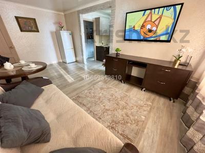 2-комнатная квартира · 47 м² · 1 этаж, Бухар жирау 54 за 16 000 〒 в Караганде, Казыбек би р-н